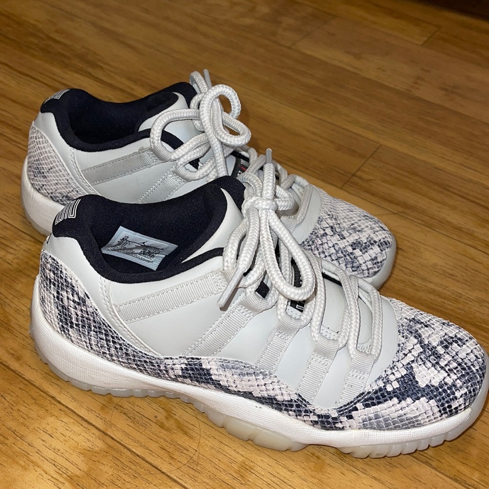 Concord 11 low snakeskin